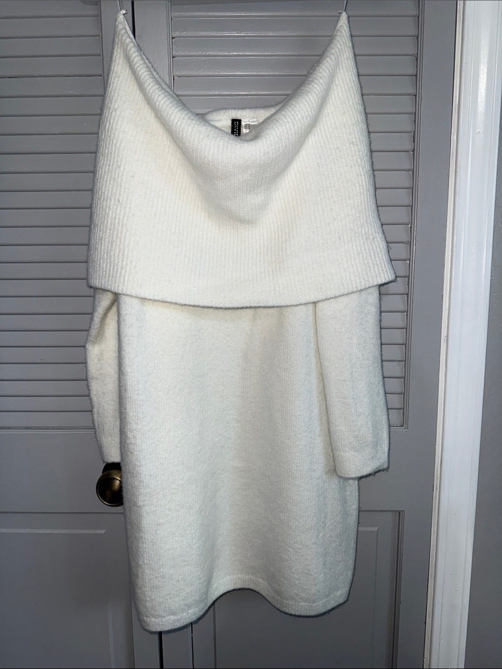 H & M Cozy Off-Shoulder Knit Sweater Dress - White